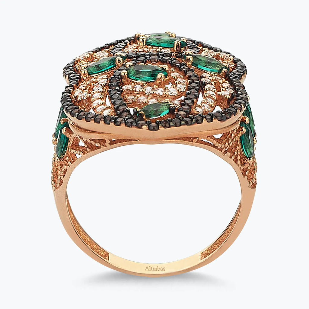 Femme Gold Ring